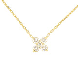 Dije Cieli de Oro Amarillo 14k con diamantes de laboratorio, colgando de una cadena fina, en toma de catálogo sobre fondo blanco.