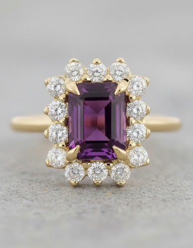 [ML-90825] Elaine Anillo Biselado de Amatista Corte Esmeralda 2.06 cts Amatista (Esmeralda) OR 14K