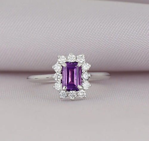 [ML-64213] Elaine Anillo Biselado corte Esmeralda 0.90 cts Amatista (Esmeralda) OB 14K