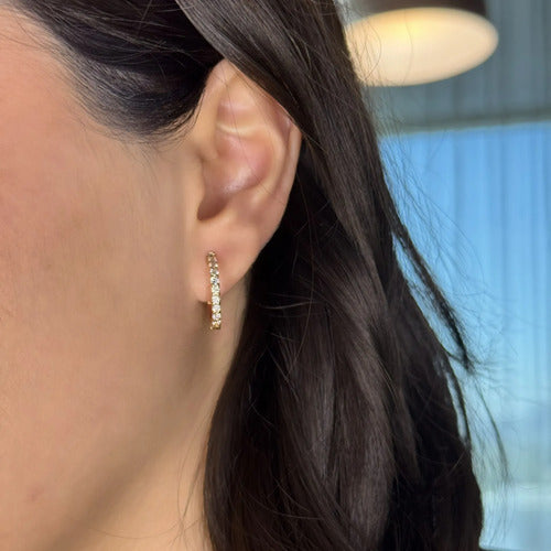 Arracadas Elaine Vault Mediana de Oro Blanco 14k con 0.90 cts de Diamantes de Laboratorio
