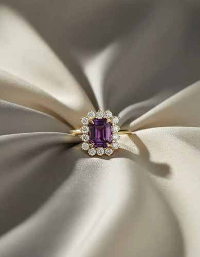[ML-90825] Elaine Anillo Biselado de Amatista Corte Esmeralda 2.06 cts Amatista (Esmeralda) OR 14K