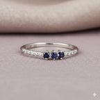 Anillo Felicia ¦ Zafiros · Oro Amarillo