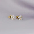Broqueles Flor Mar de Oro Amarillo 14k con Diamantes de Laboratorio