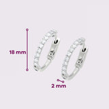 Arracadas Elaine Vault Mediana de Oro Blanco 14k de 0.90 cts, con sus medidas marcadas: 18 mm de diámetro por 2 mm de grosor.
