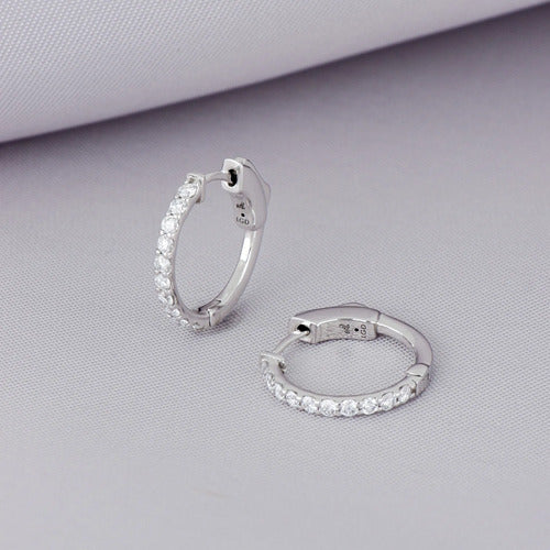 Arracadas Elaine Vault Mediana de Oro Blanco 14k con 0.90 cts de Diamantes de Laboratorio