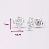Broqueles Tré Cima de Oro Blanco 14k, con sus medidas marcadas: 7 mm de alto por 4 mm de ancho.