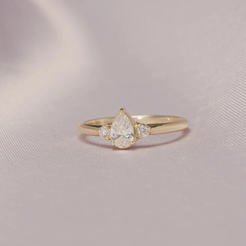 [EN-AN-GC-DL-OA-01] Elaine Anillo Goccia 0.38 cts OA 14K
