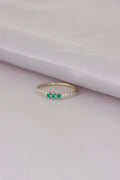 Anillo Felicia ¦ Esmeralda · Oro Amarillo