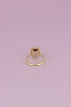 [ML-90825] Elaine Anillo Biselado de Amatista Corte Esmeralda 2.06 cts Amatista (Esmeralda) OR 14K
