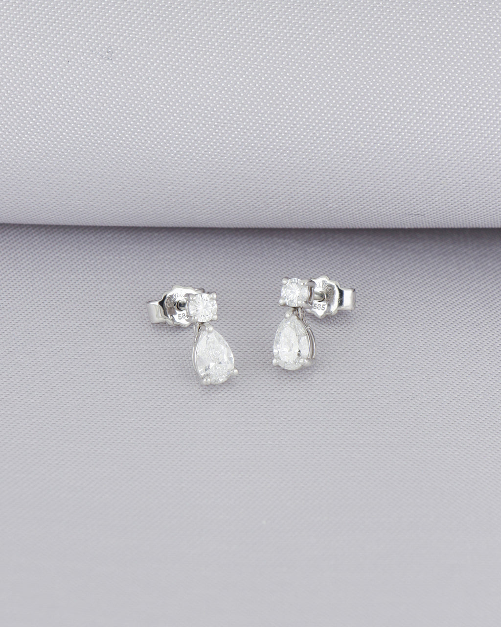 [EN-BR-CM-DL-OB-02] Elaine Broqueles Goccia 0.35 cts OB 14K