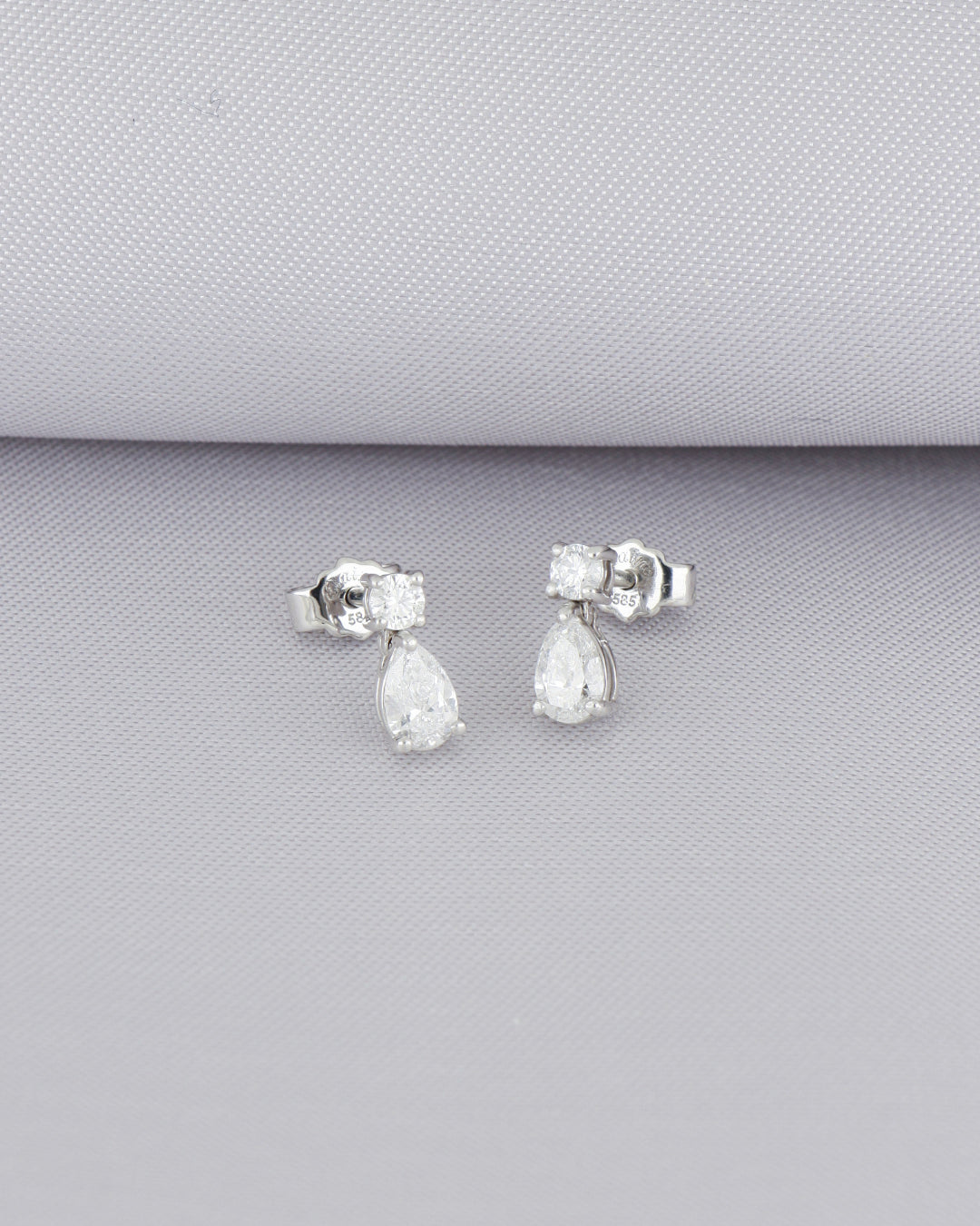 [EN-BR-CM-DL-OB-02] Elaine Broqueles Goccia 0.35 cts OB 14K