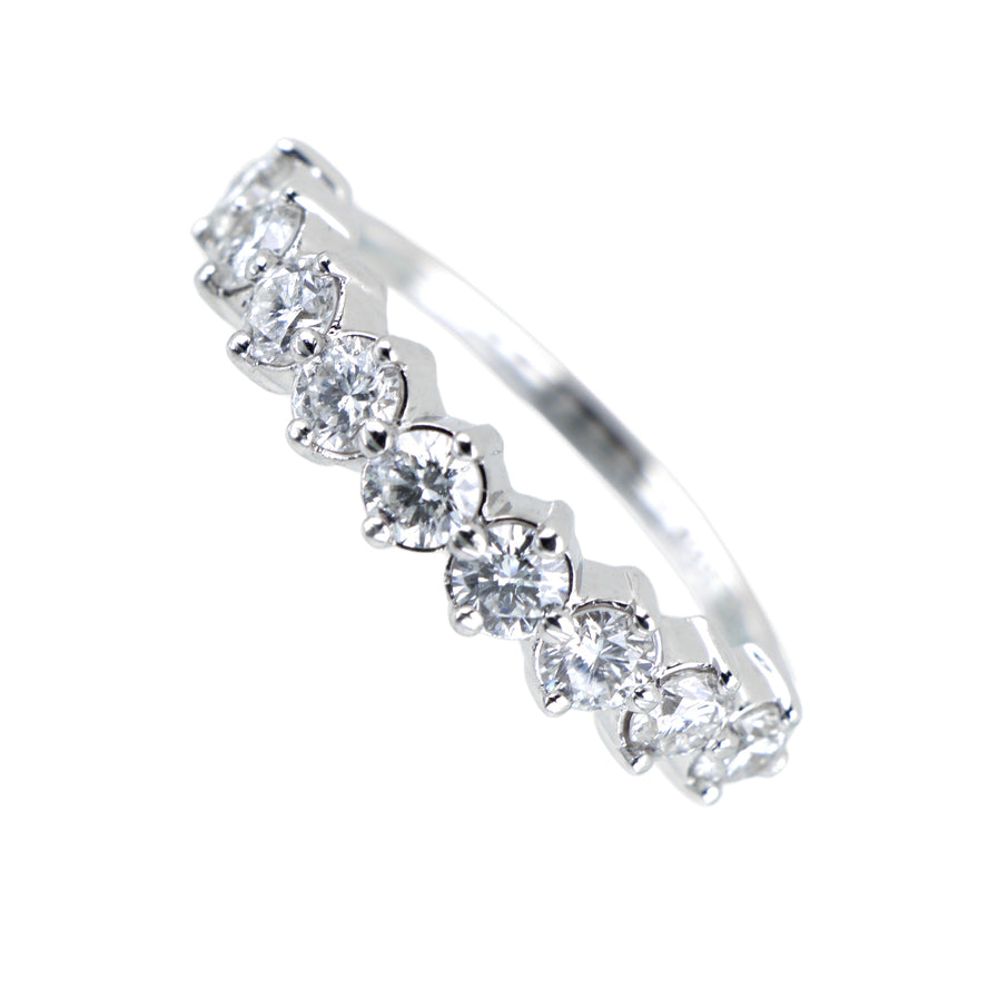 Churumbela Elaine Grande de Oro Blanco 14k con Diamantes de Laboratorio, foto de estudio del muestrario