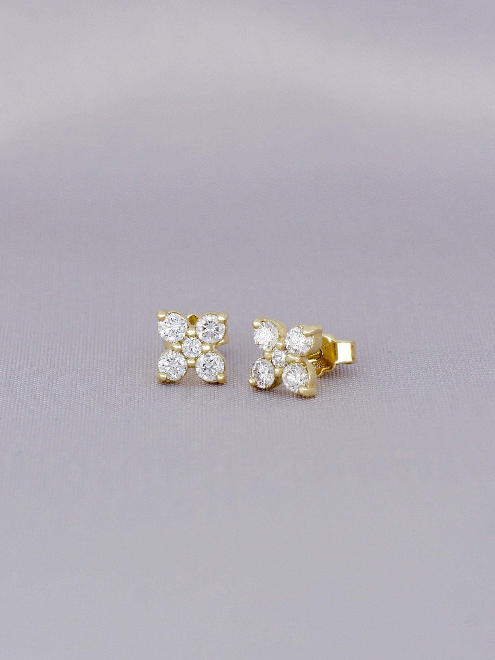 [EN-BR-CI-DL-OB-02] Elaine Broqueles Cieli 0.72 cts OB 14K